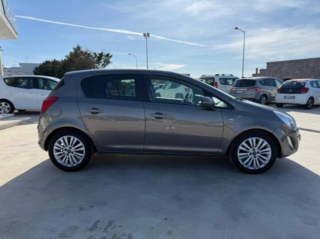 Opel Corsa 1.2 Club 85cv 5p
