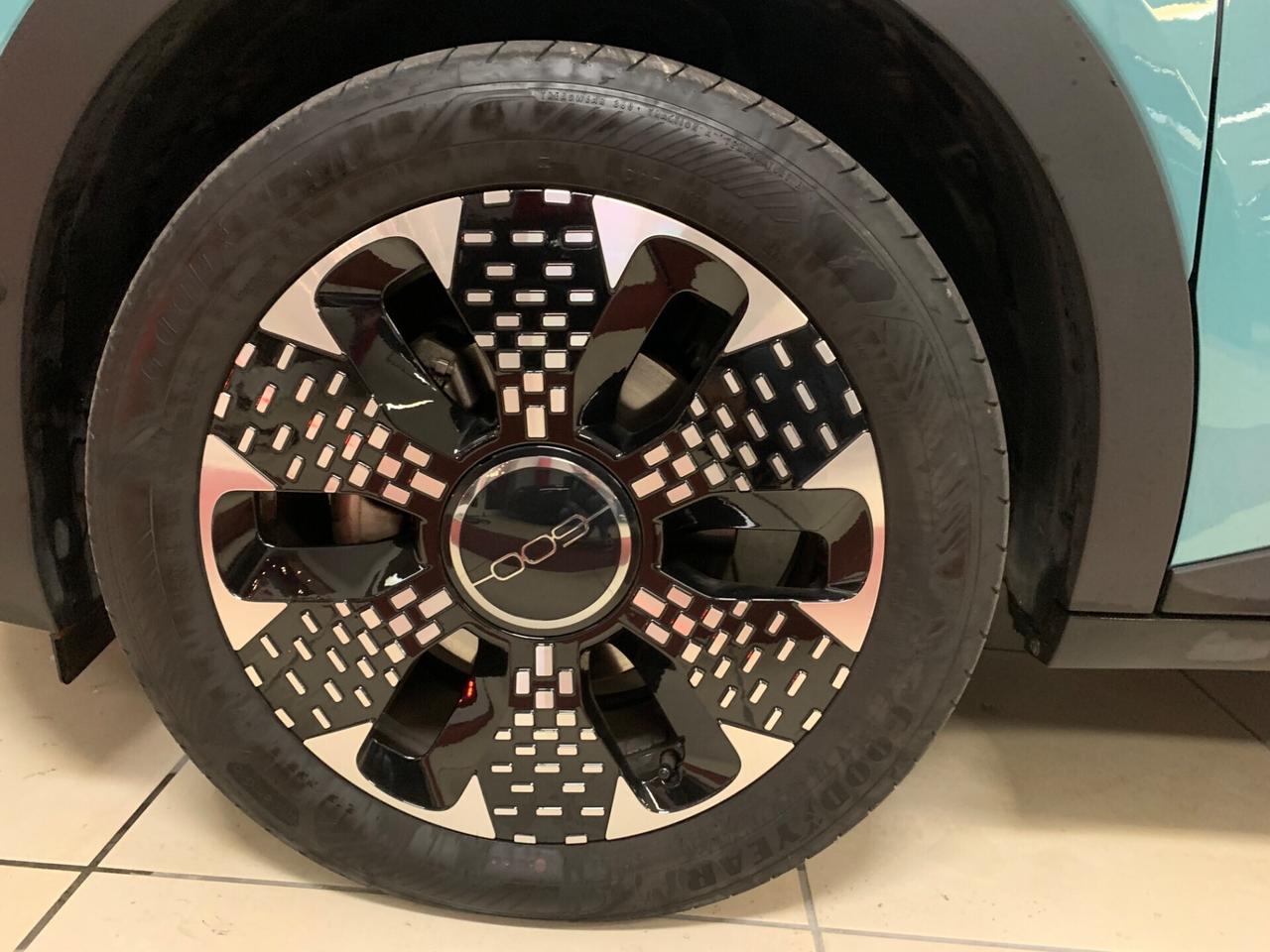 FIAT 600 HYBRID 100 CV DCT LA PRIMA