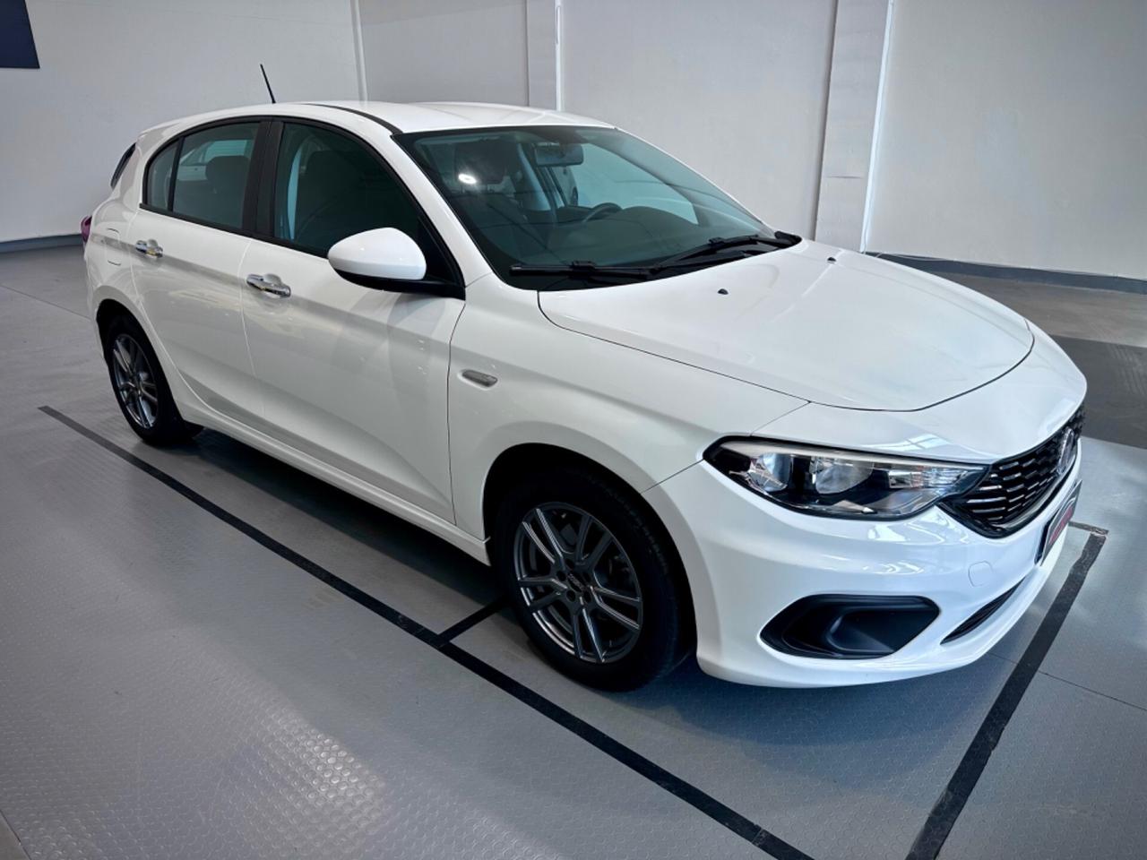 Fiat Tipo 1.3 Mjt S&S 5 porte Easy