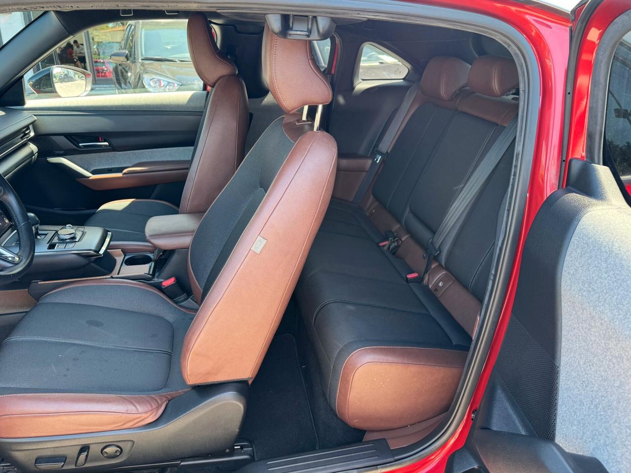 Mazda MX-30 35,5kWh Exclusive Vintage OBC 7,4kW