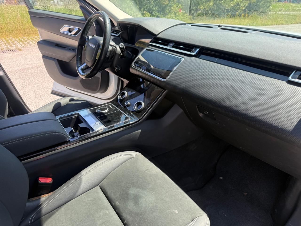 Land Rover Range Velar 2.0 TD4 180 CV R-Dynamic HSE