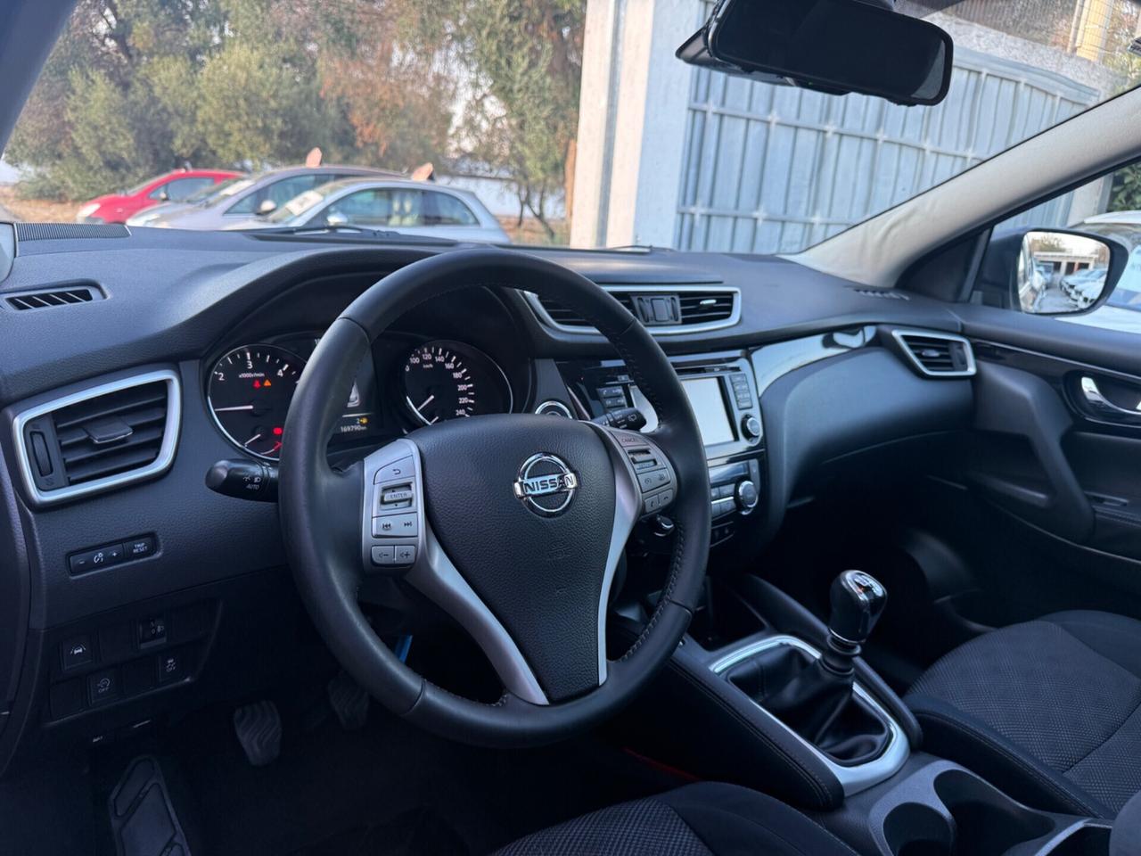 Nissan Qashqai 1.5 dCi Tekna,TETTO PANORAMICO,TELECAMERE 360°,EuroBlock,Navi,ecc.