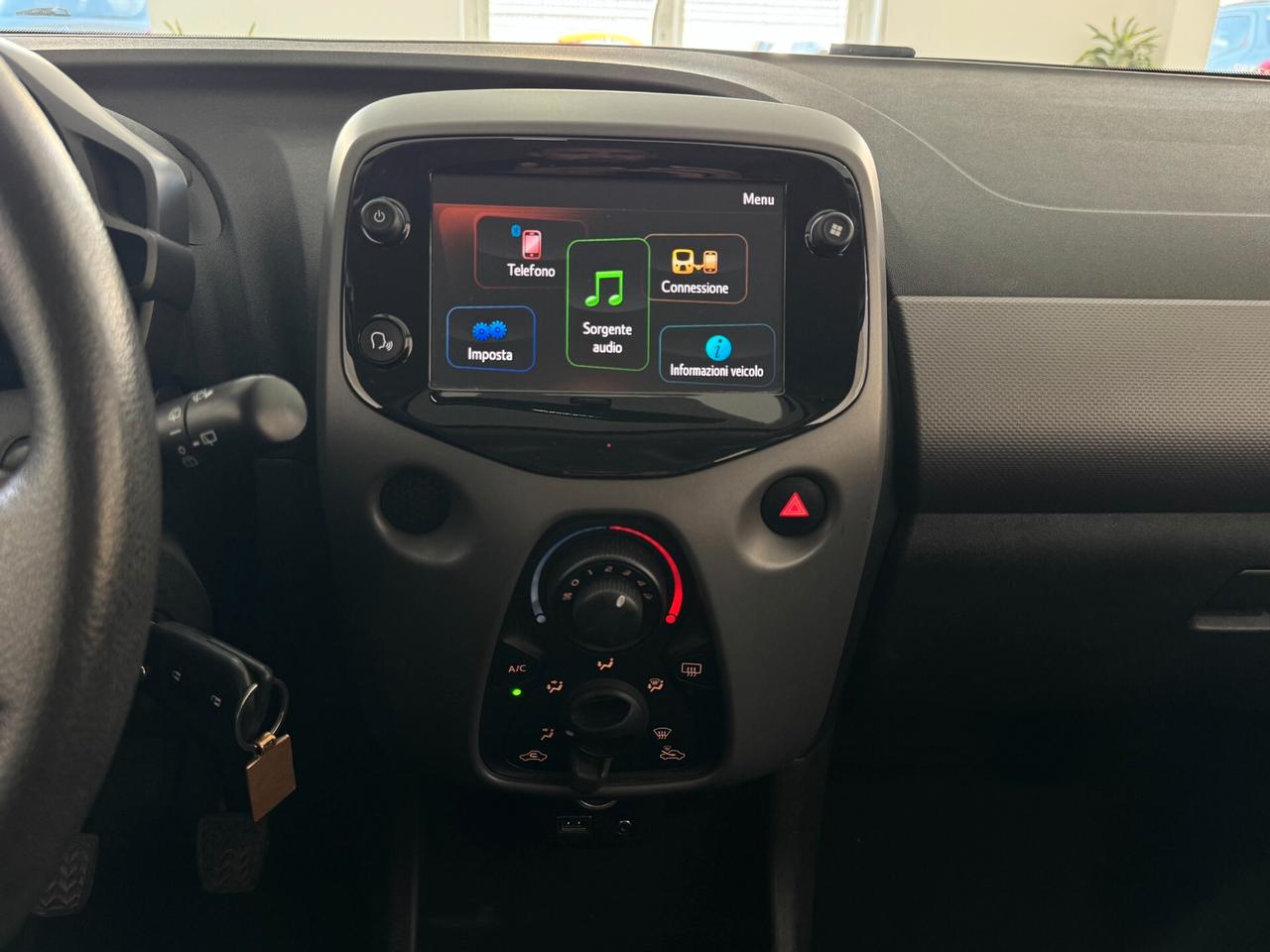 Peugeot 108 1.0 VTi 68cv 5 porte Active TOP!