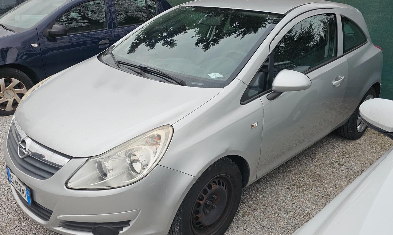 Opel Corsa 1.2 3 porte Easytronic Sport