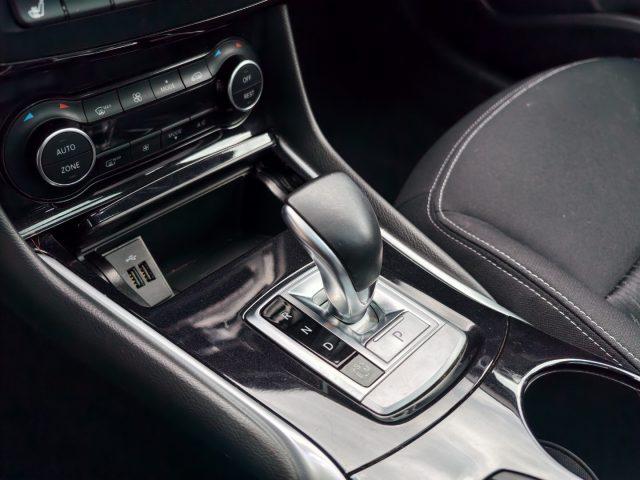 INFINITI Q30 1.5 diesel DCT Business Executive