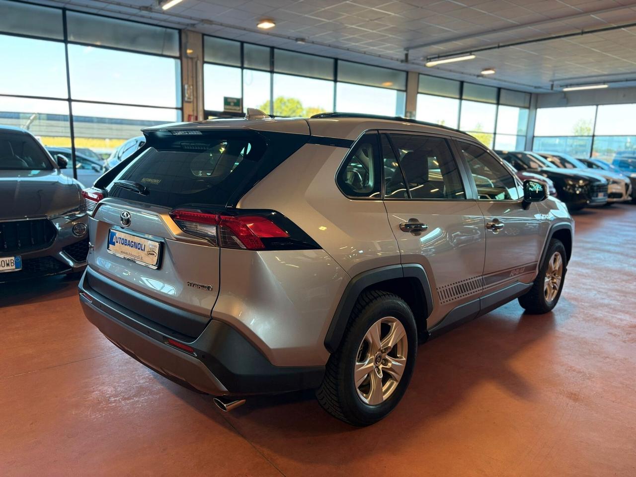 Toyota RAV 4 ACTIVE 2.5 HV E-CVT UNICO PR.