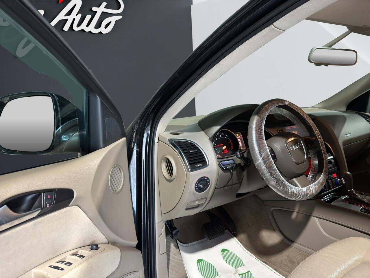 Audi Q7 3.0 V6 TDI 233CV quattro tiptronic