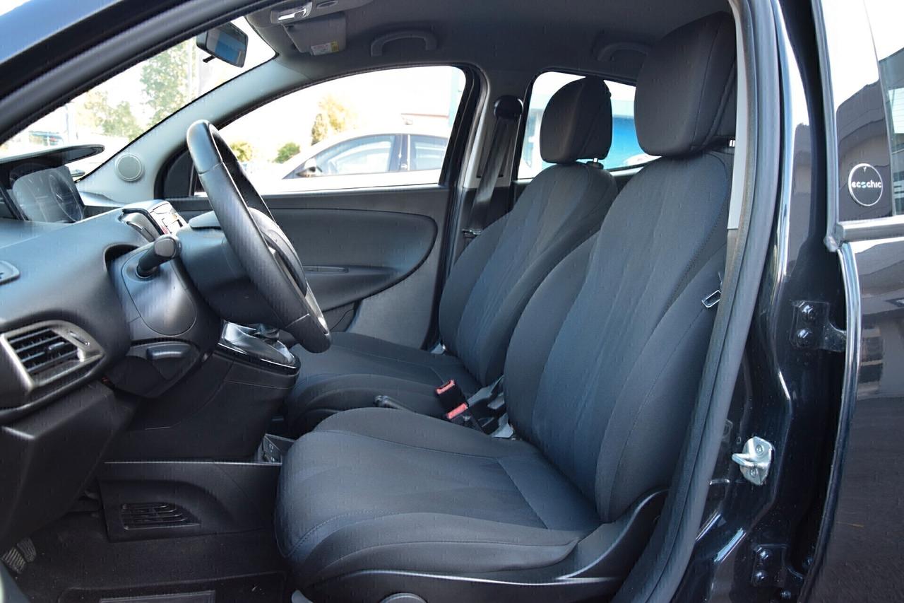 Lancia Ypsilon BENZINA Hybrid Ecochic