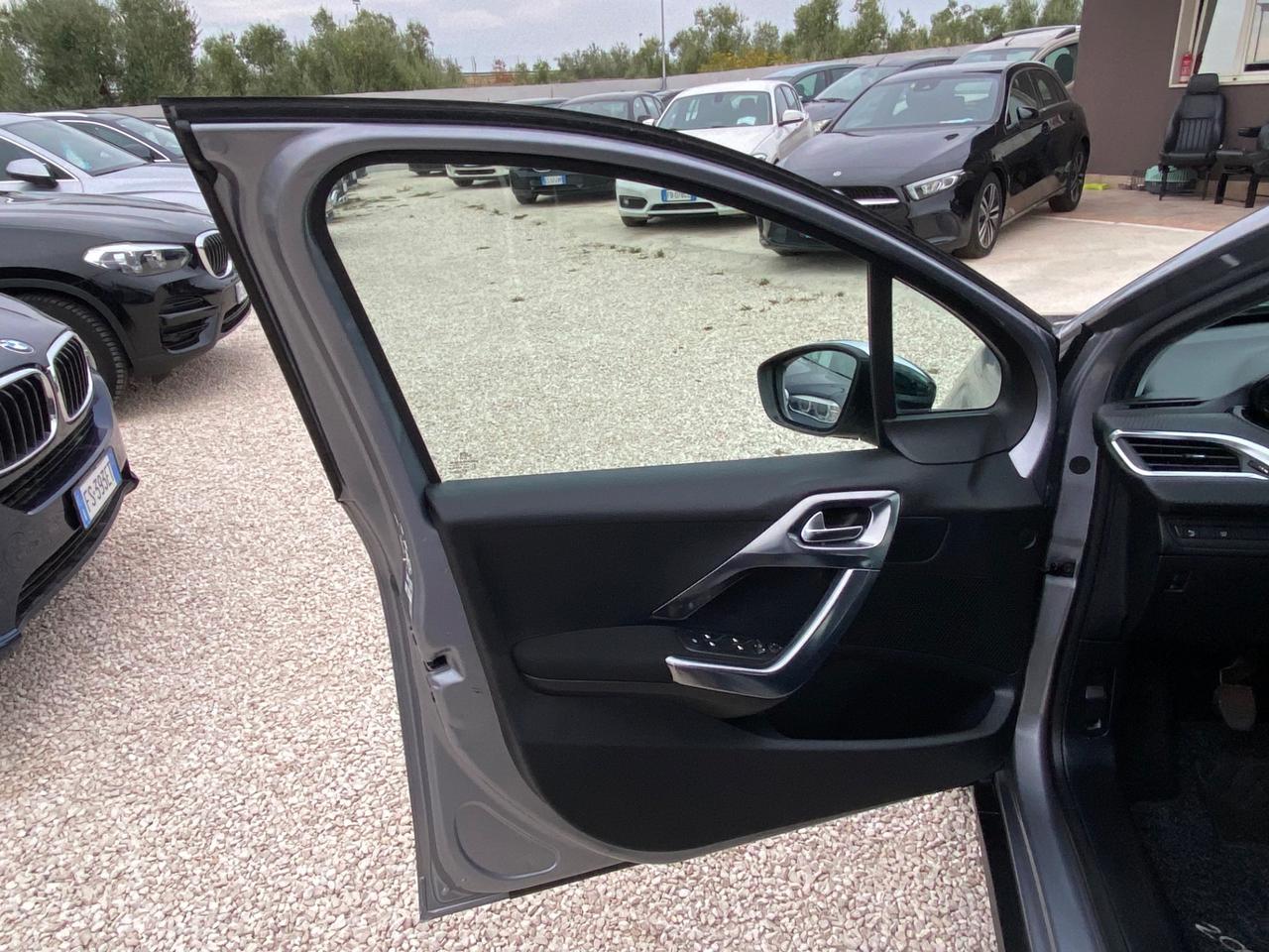Peugeot 2008 1.6 e-HDi 92 CV Stop&Start Allure UNICO PROPRIETARIO NEOPATENTATI