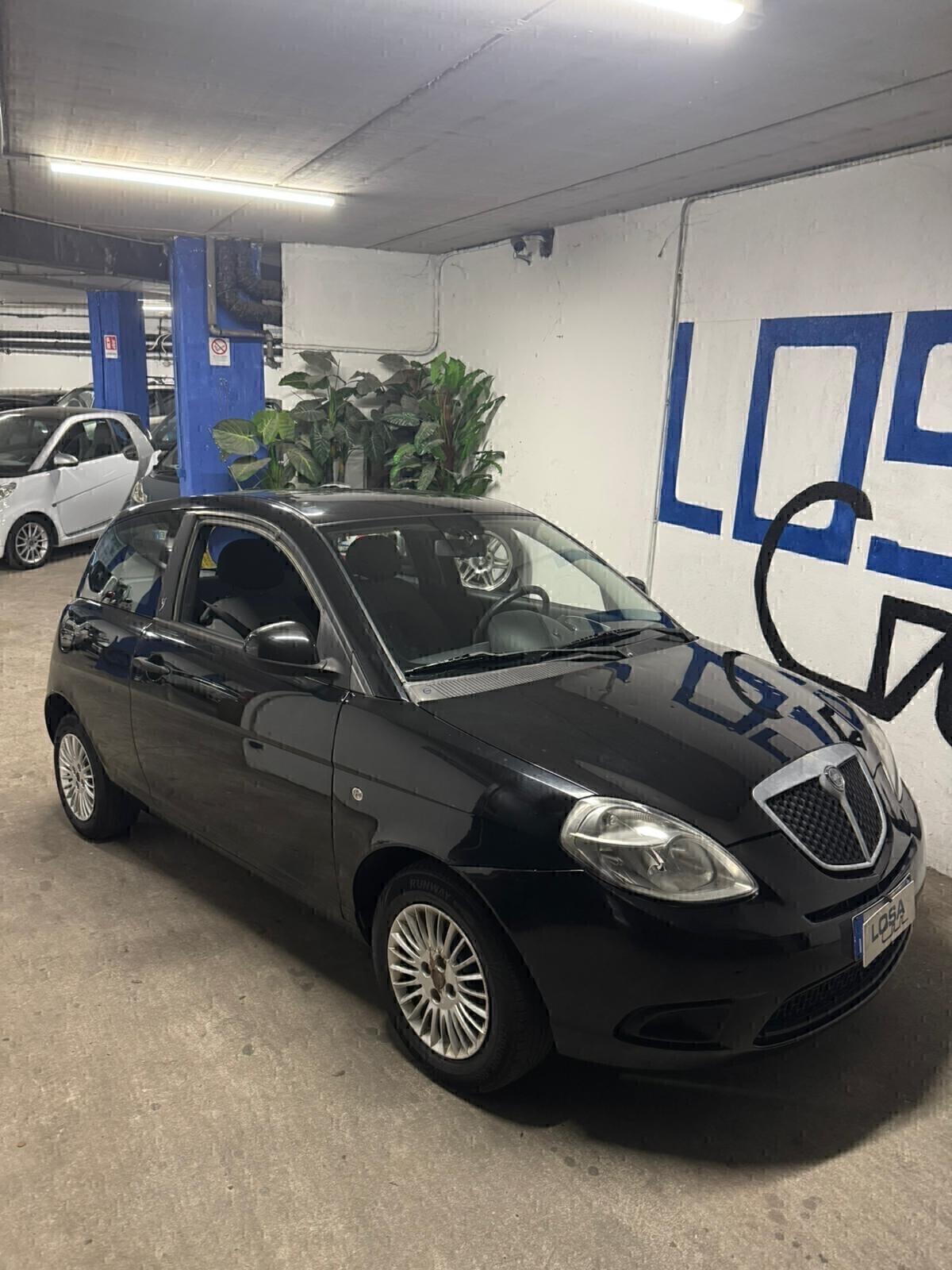 Lancia Ypsilon 1.2 2009 euro 4