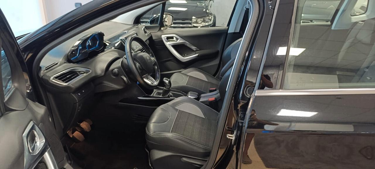 Peugeot 2008 BlueHDi 100 S&S Allure