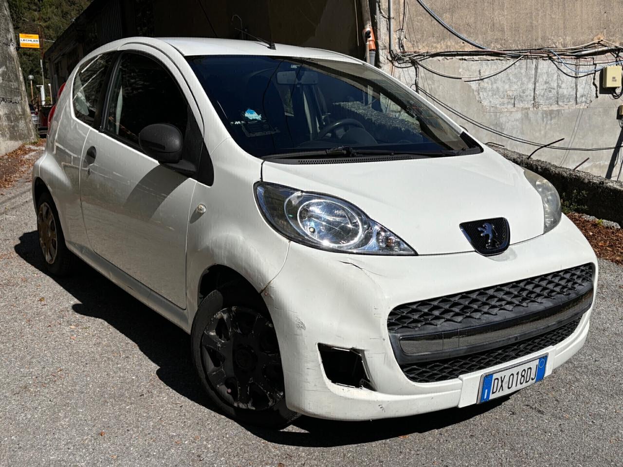 Peugeot 107 1.0 68CV 3p. Desir adatta per neopatentati
