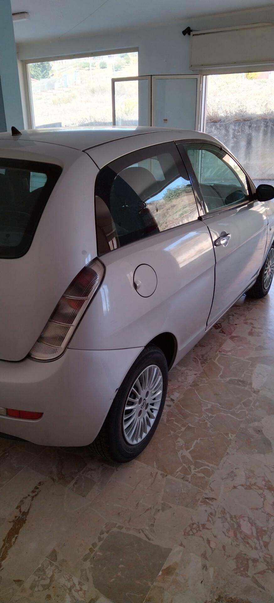 Lancia Ypsilon 1.2 FINANZIABILE