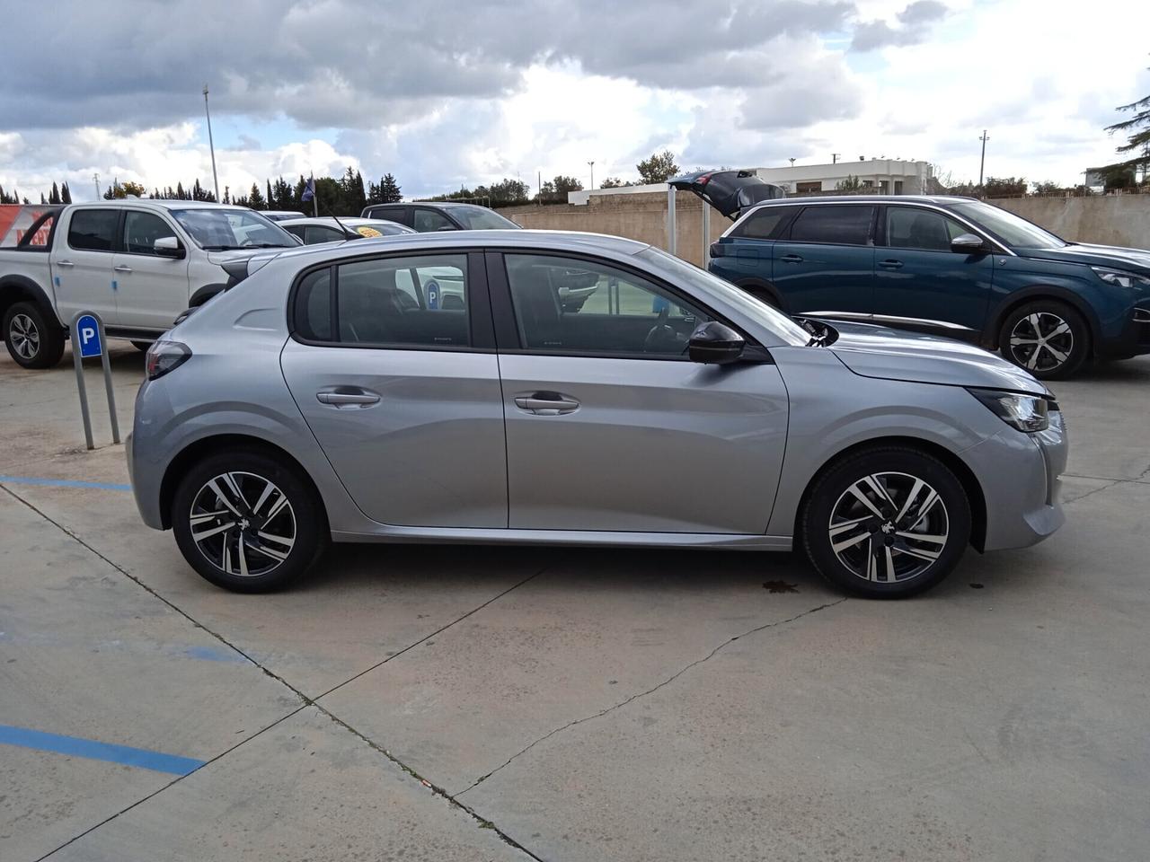 KM ZERO Peugeot 208 BlueHDi 100 Stop&amp;Start 5 porte Active