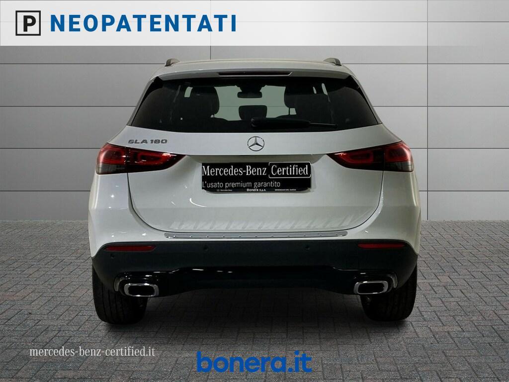 Mercedes GLA 180 180 Sport Plus 7G-DCT
