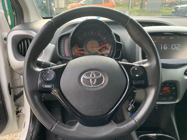 TOYOTA Aygo 1.0 VVT-i 69 CV 5 porte x-clusiv MMT