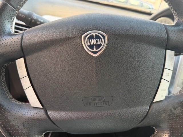 Lancia Ypsilon 1.2 69 CV Elle 11.2010 ok nep cv 116000