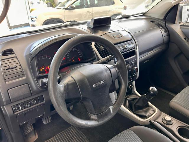 ISUZU D-Max 2.5 Crew Cab Planet 4WD