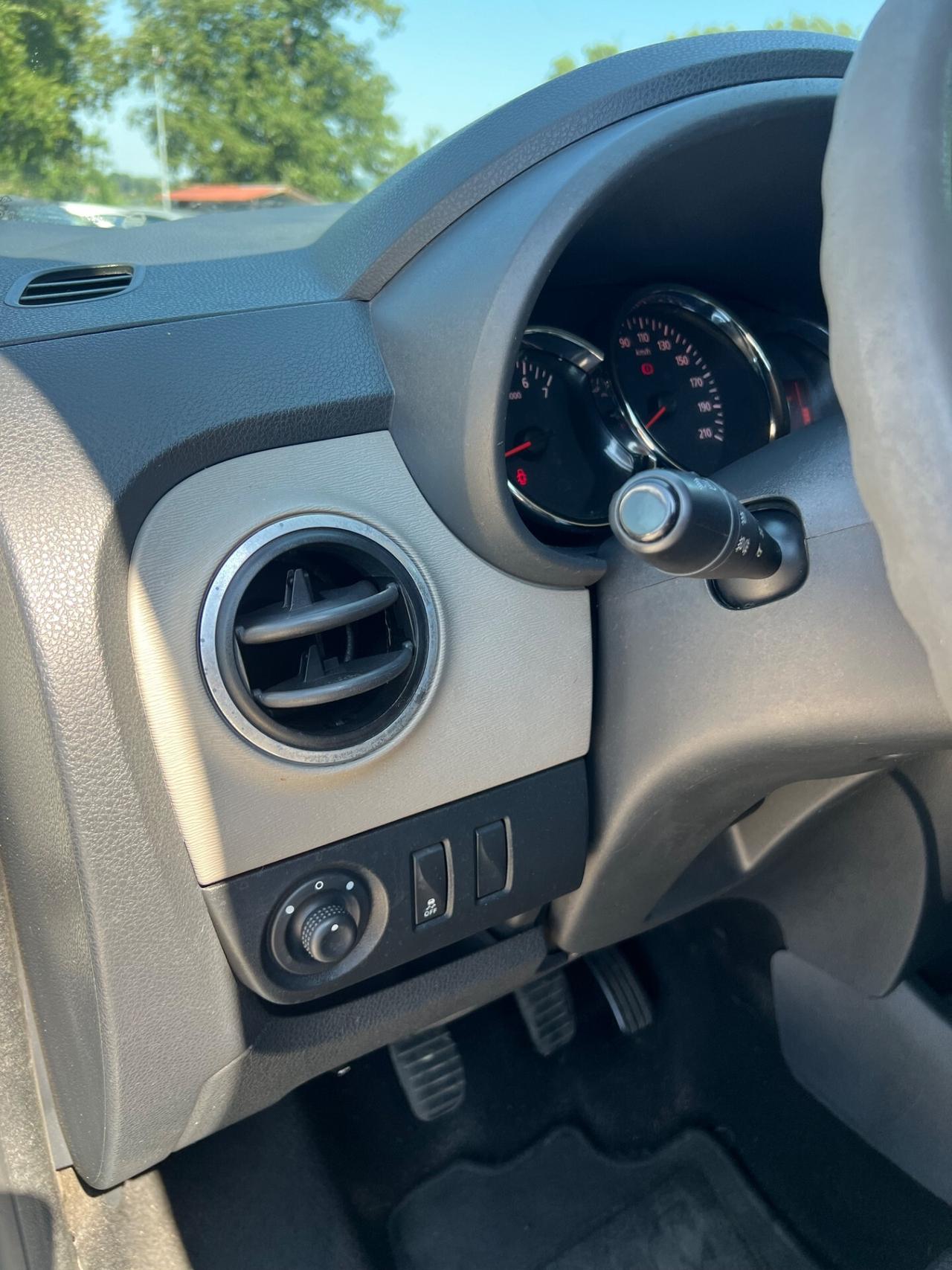 Dacia Lodgy 1.6 8V 85CV GPL 5 posti Lauréate