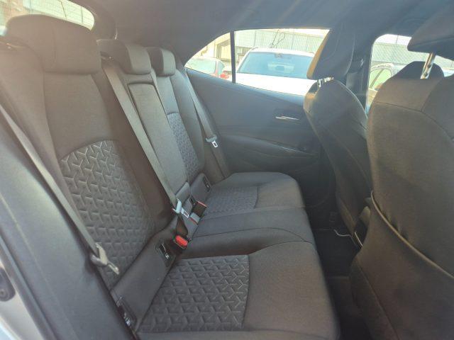 TOYOTA Corolla 2.0 Hybrid Business