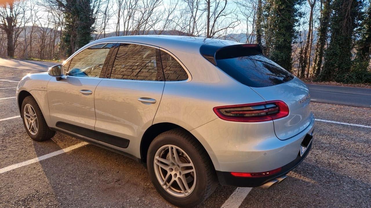Porsche Macan S-TDI 4X4 EURO 6 2015 185000 KM COMPLETAMENTE TAGLIANDATA IN OTTIME CONDIZIONI