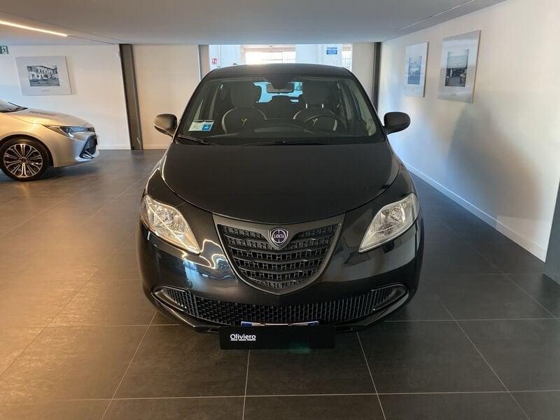 Lancia Ypsilon 1.2 69 CV 5 porte Silver