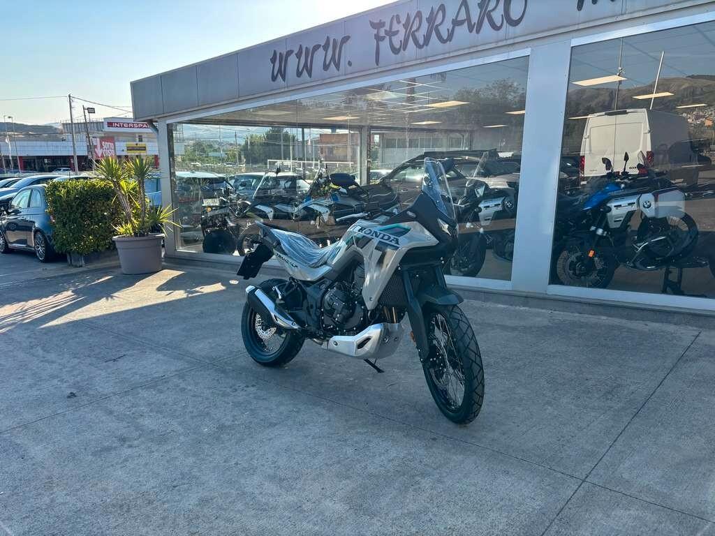 Honda XL 750 Transalp IN ANTEPRIMA My 2026