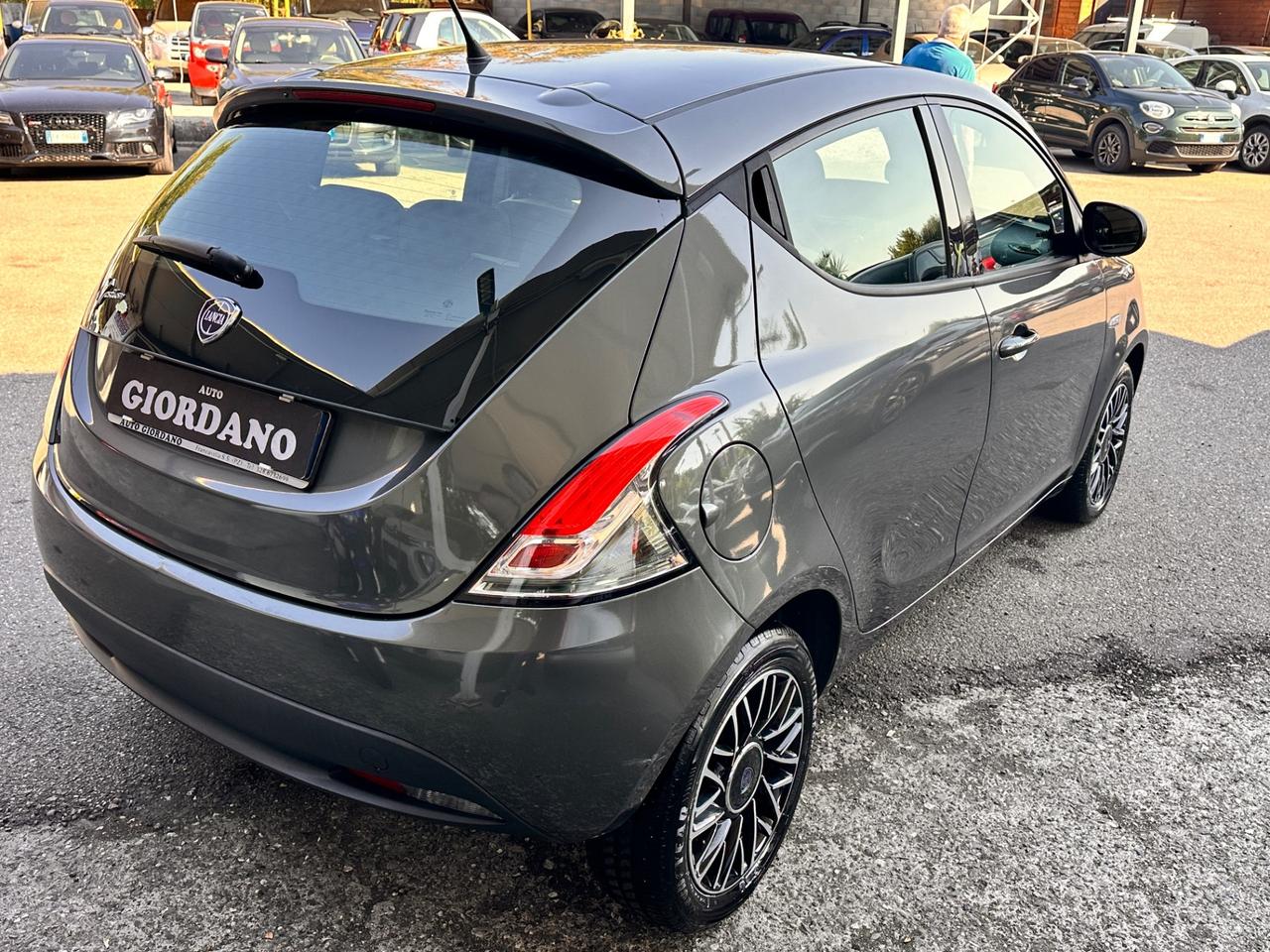 Lancia Ypsilon 1.2 GPL Ecochic Gold