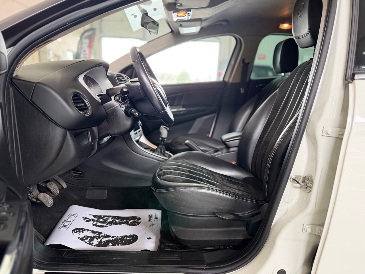 Lancia Delta 1.6 MJT DPF 105 CV Silver NEOPATENTATI GANCIO TRAINO