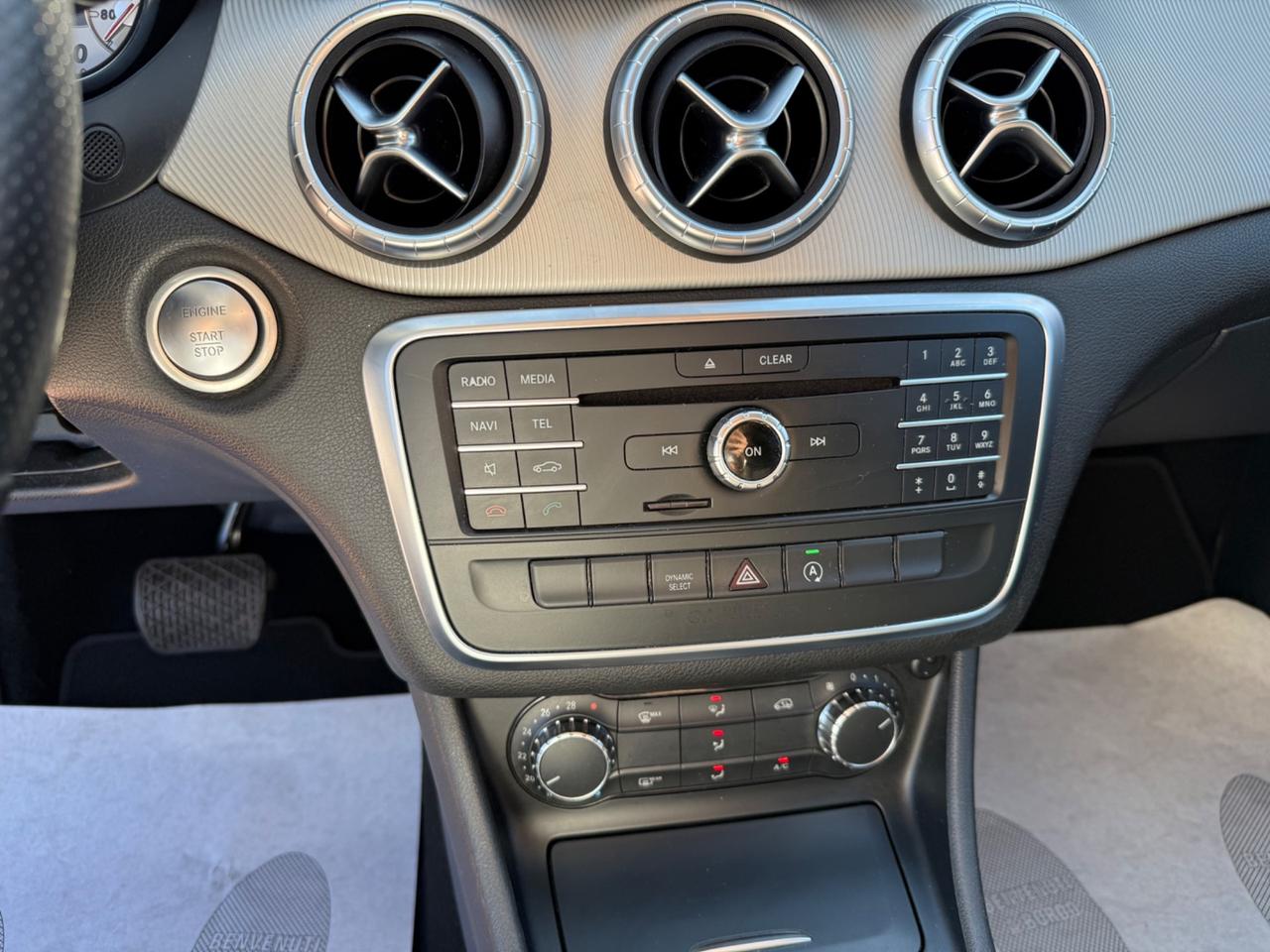 Mercedes-benz CLA 180 BERLINA Automatic Sport Night