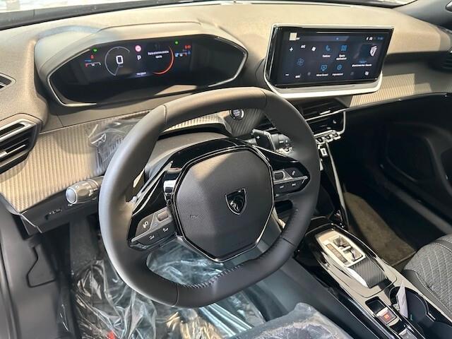 Peugeot 2008 PureTech 130 S&S EAT8 Allure