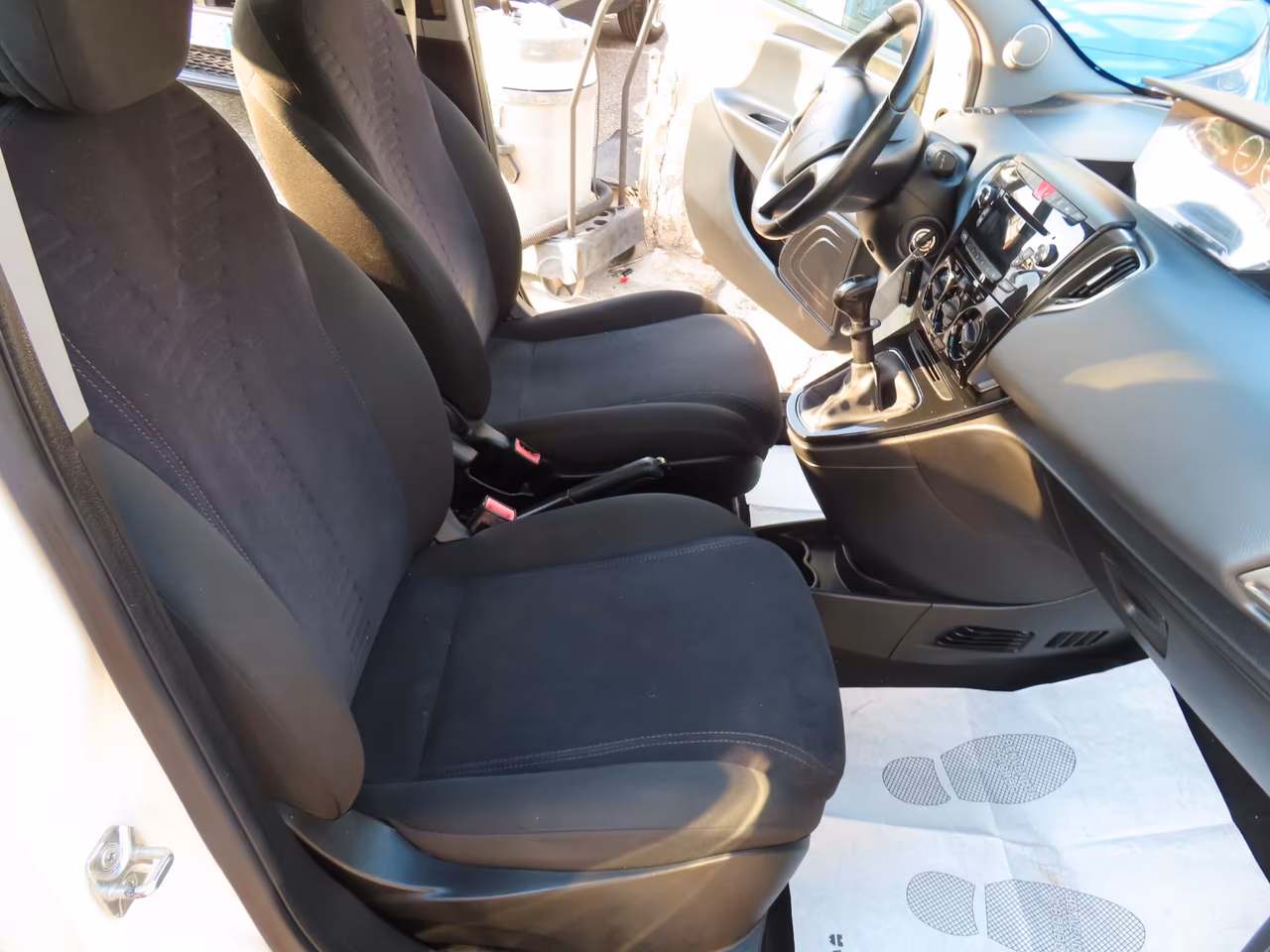 Lancia Ypsilon 1.2 69 CV 5 porte Gold SOLO 110.000 KM