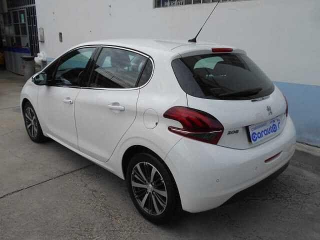 Peugeot 208 HDi 100 5p Allure Finanziato