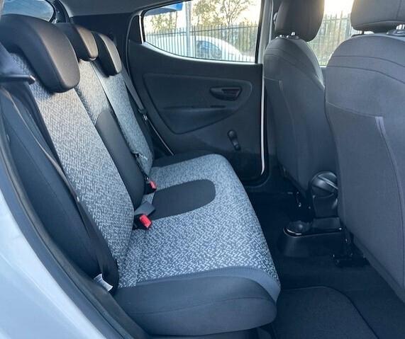 Lancia Ypsilon 1.2 69 CV 5 porte S&S Gold