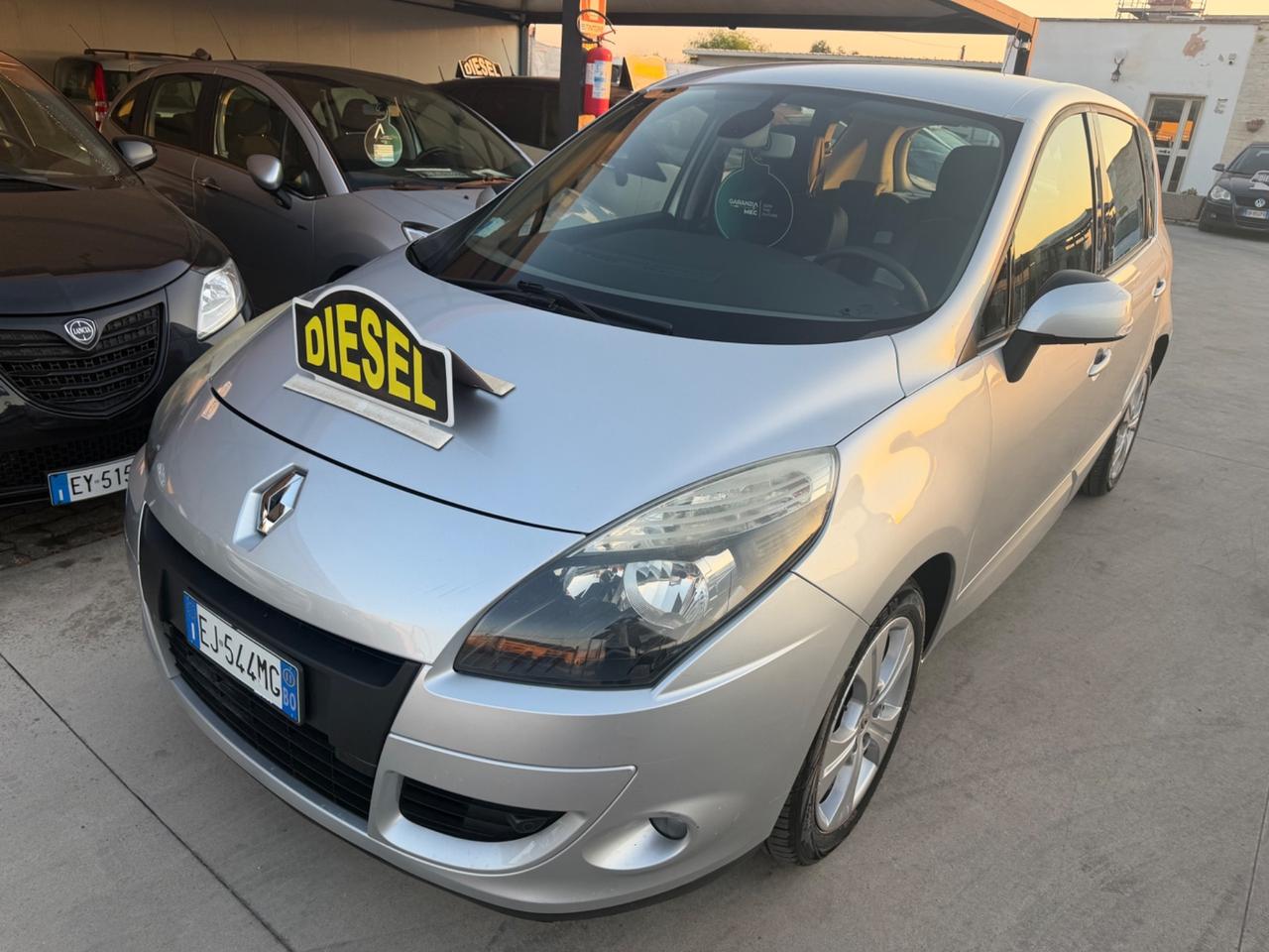 Renault SCENIC 1.5 DIESEL 2011 - RETROCAMERA