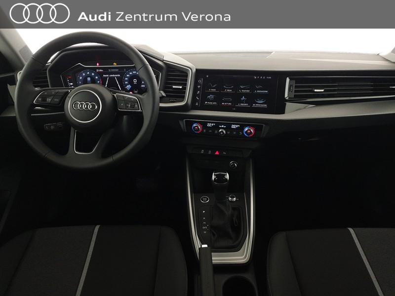 Allstreet 30TFSI 116CV S tronic Identity Contrast