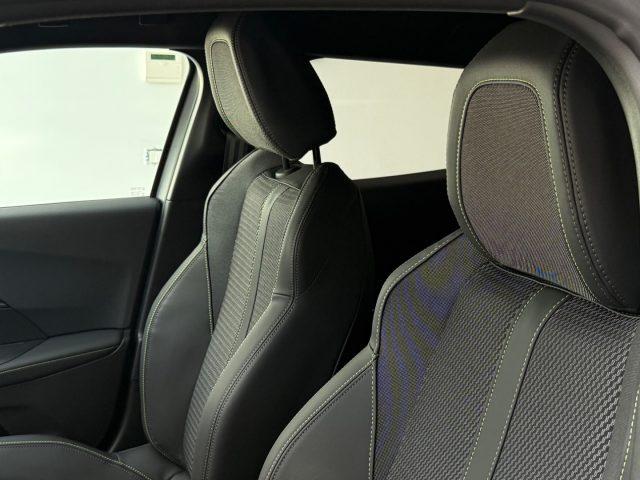PEUGEOT 2008 Hybrid 136 e-DCS6 GT da?319,00