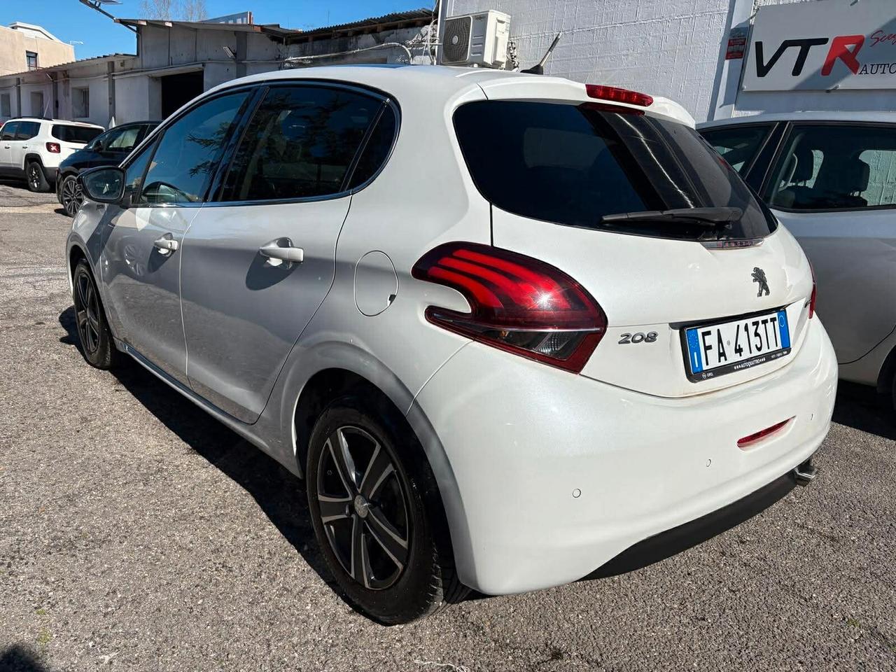 Peugeot 208 PureTech Turbo 110 EAT6 S&S 5 porte GT Line