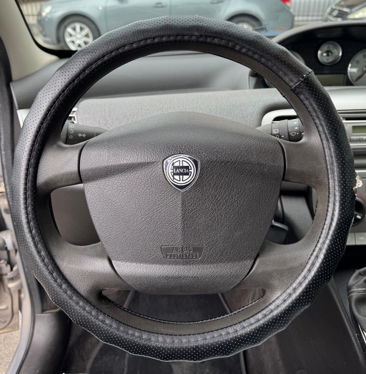 Lancia Ypsilon 1.2- Distribuzione sostituita alla consegna