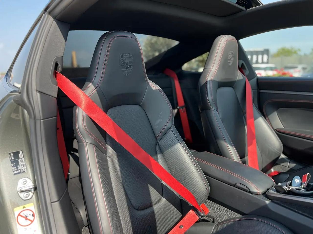 Porsche 911 Carrera 4S