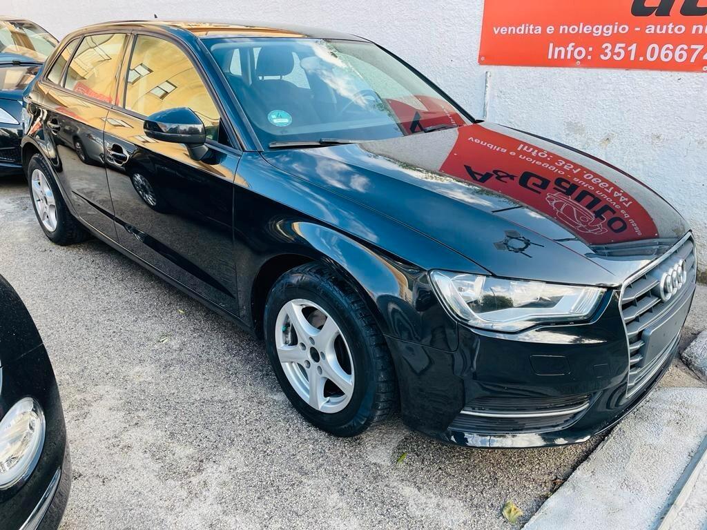 Audi A3 SPB 1.6 TDI 105 CV CR Attraction