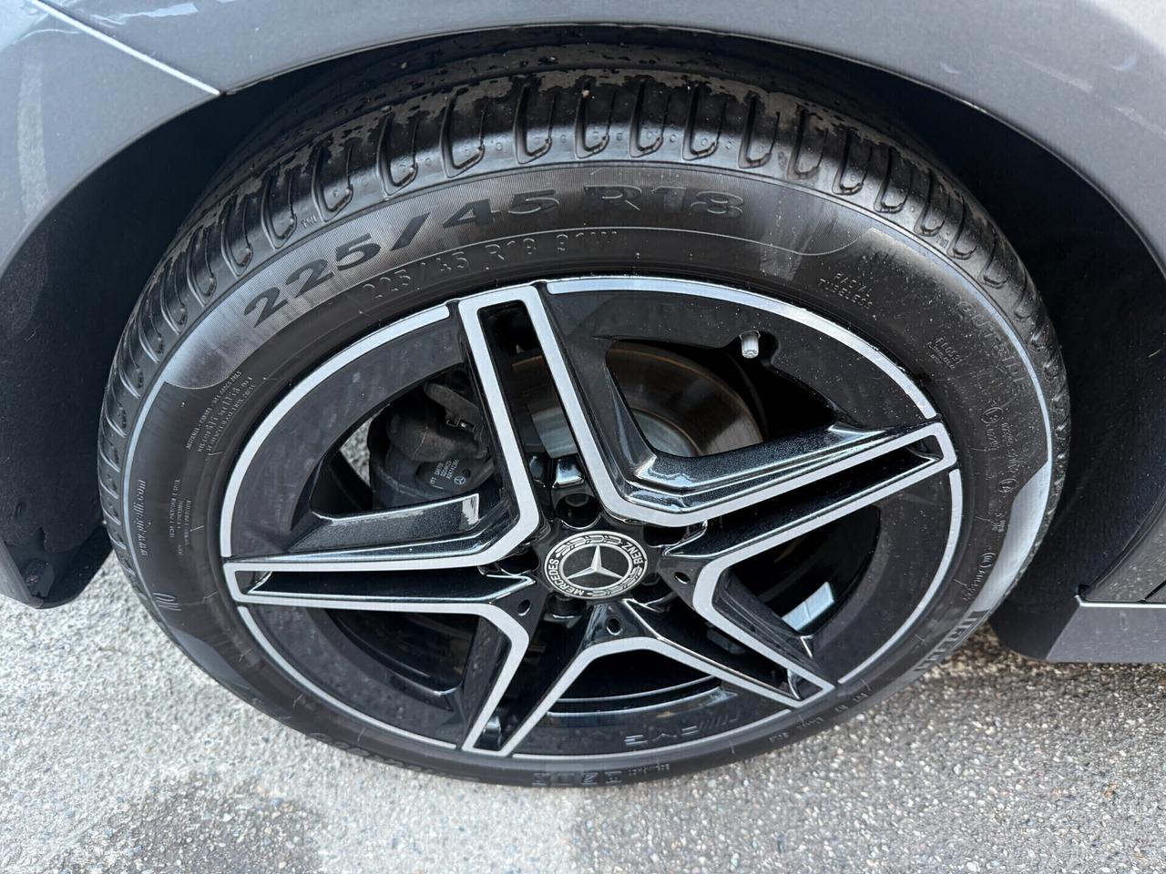 Mercedes-Benz B 180 AMG Line Premium Plus KM CERTIFICATI