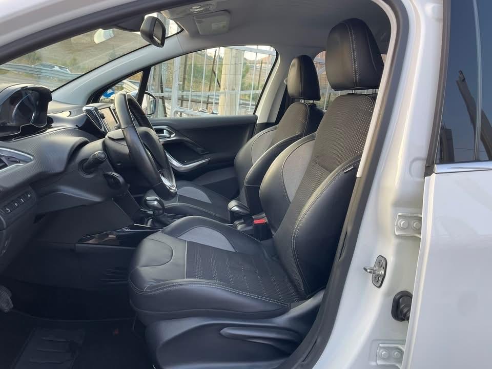 Peugeot 2008 1.6 e-HDi 92 CV Allure