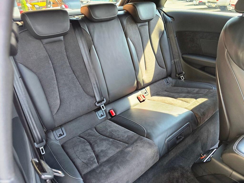 Audi A3 1.8 TFSI 180CV S LINE ESTETICA S3