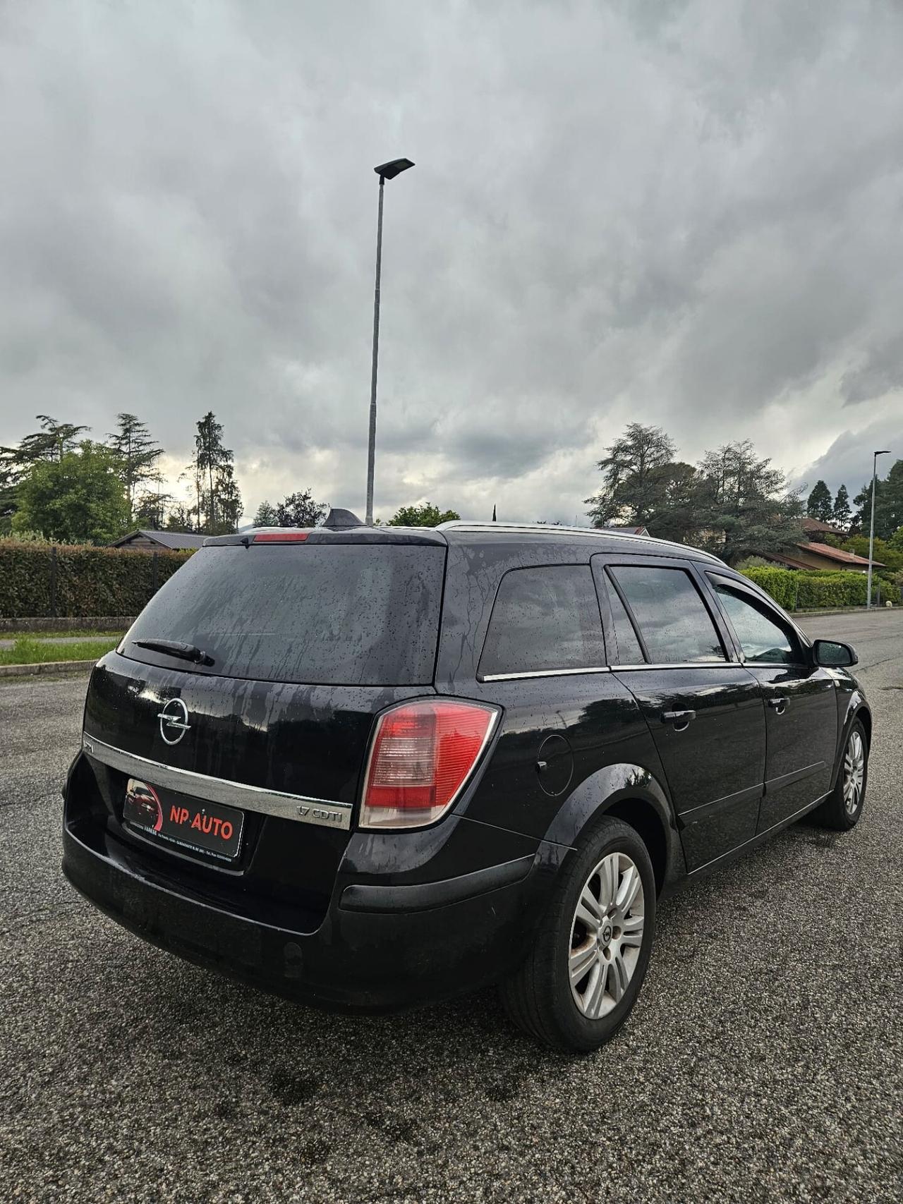 Opel Astra 1.7 CDTI 101CV 5 porte Cosmo
