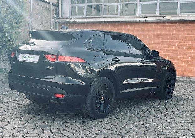 JAGUAR F-PACE 2.0d i4 R-Sport 180cv auto my20