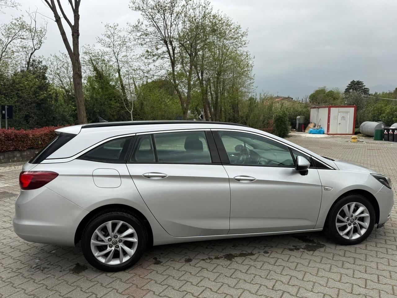 Opel Astra 1.6 CDTi 136CV automatica km certificat
