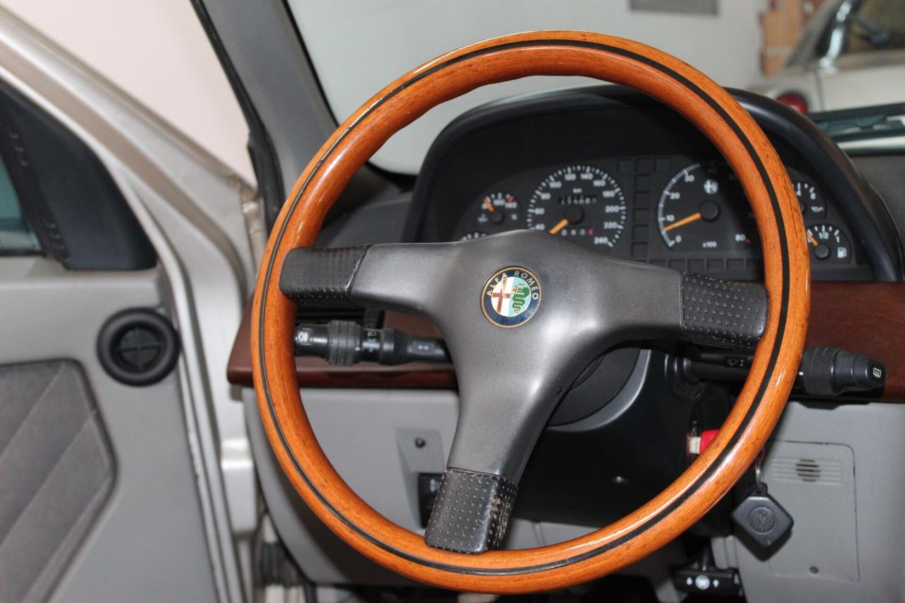 Alfa Romeo 155 2.0i Twin Spark 16V cat Super