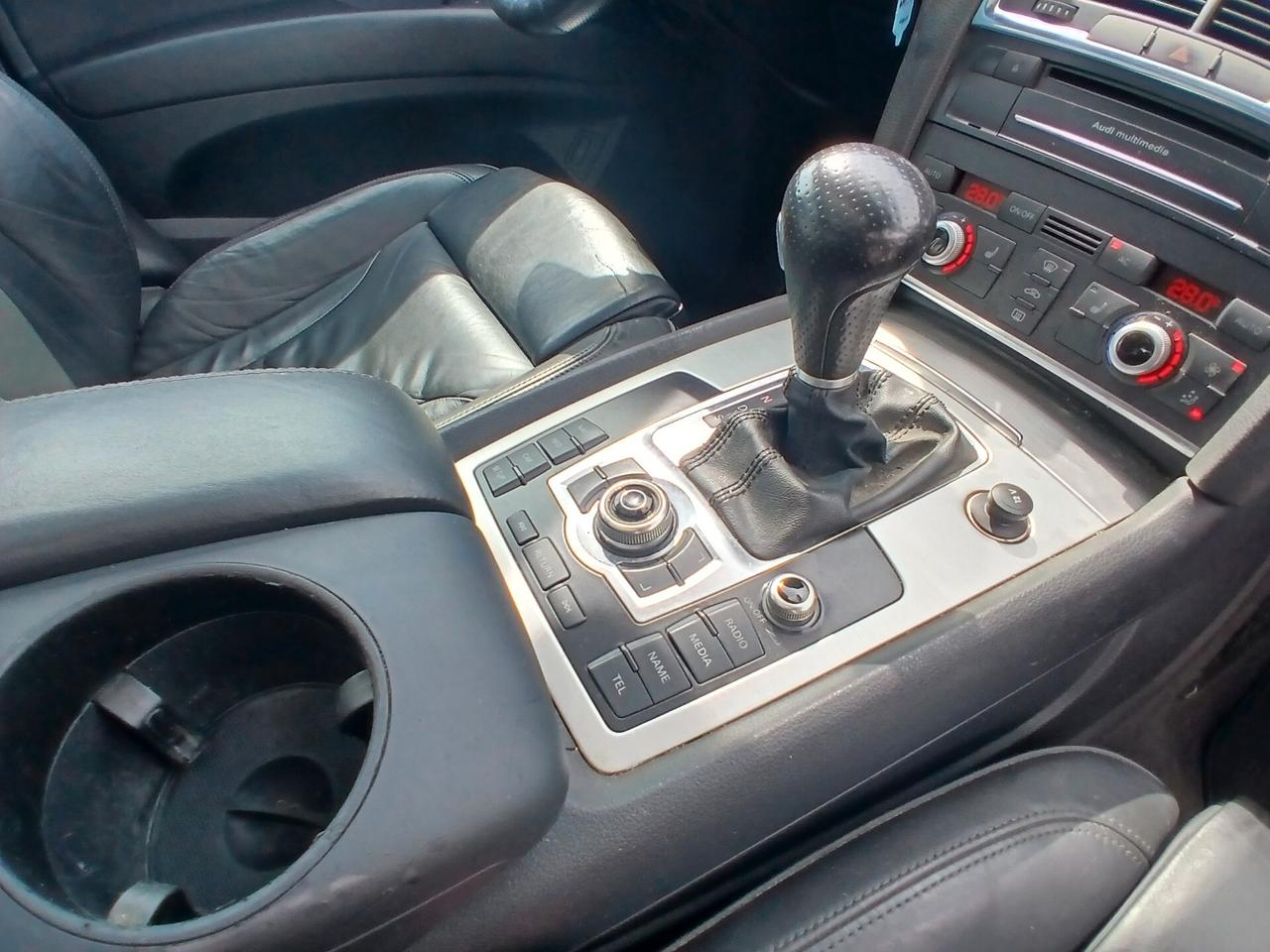 Audi Q7 3.0 TDI 240 CV clean diesel quattro tip. Advanced Plus