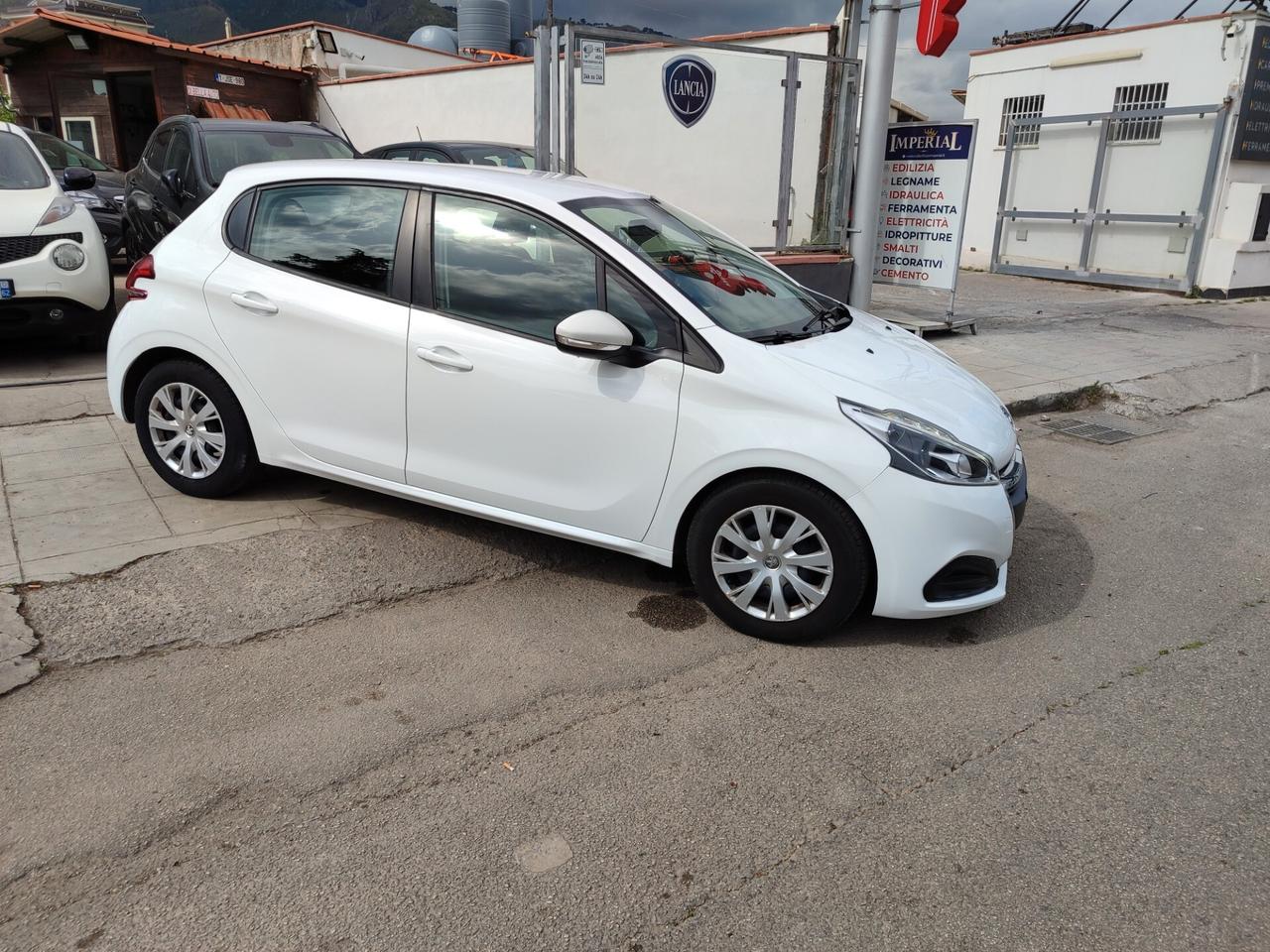 Peugeot 208 BlueHDi 75 S&S 5 porte Active